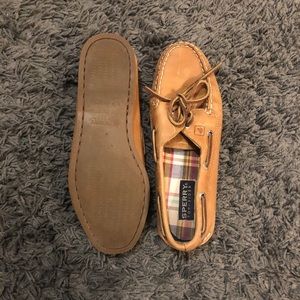 Women’s sperry top siders